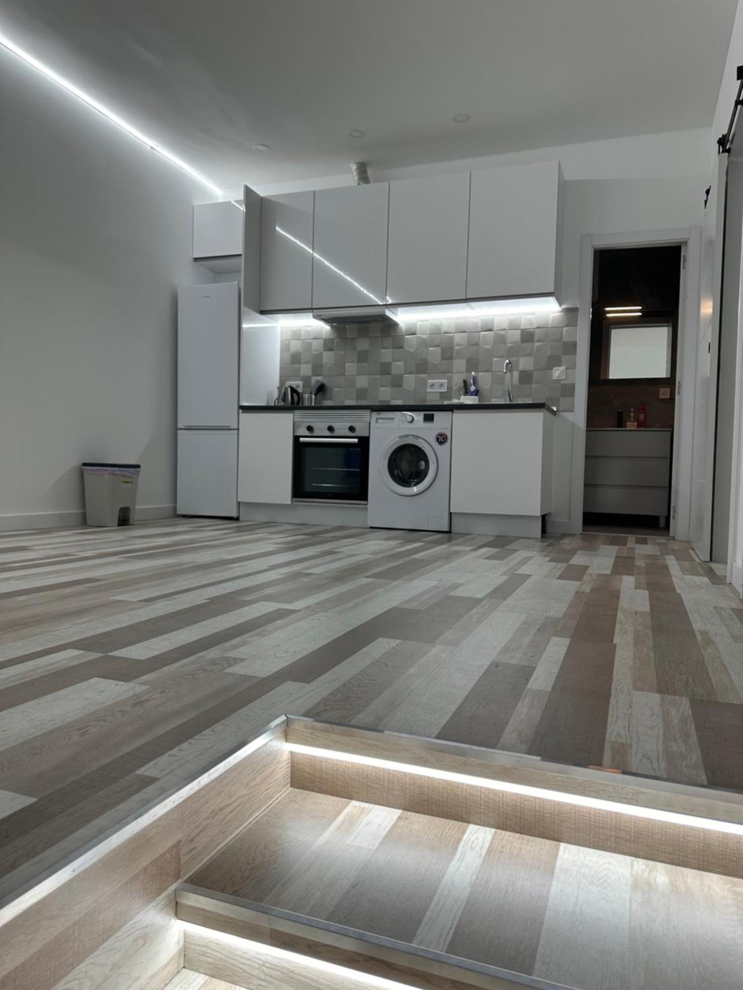 Alojamiento Fantasia Madrid Exterior photo